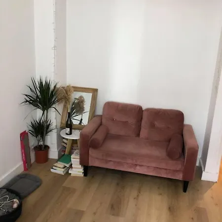 Appartamento Beautiful Apartment In The Heart Of Belleville
